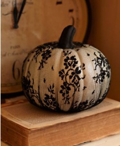 Lacey Pumpkin Design